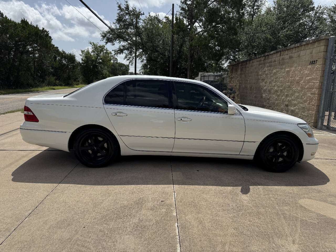 Used 2004 Lexus LS 430 RWD image 16