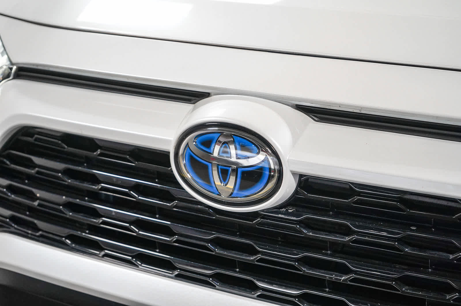 Used 2023 Toyota RAV4 XSE image 9