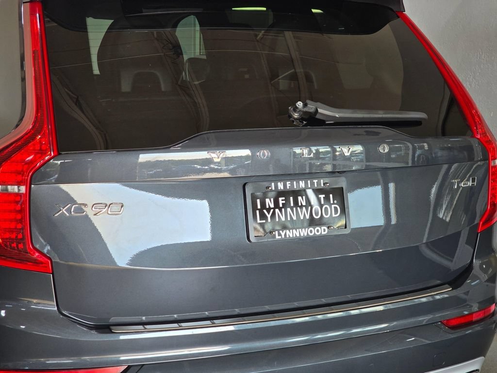 Used 2021 Volvo XC90 T6 Momentum w/ Advanced Package AWD/4WD image 26