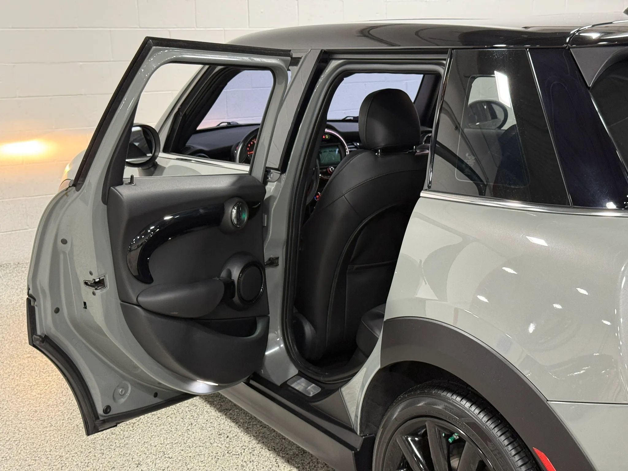 Used 2019 MINI Cooper S w/ Signature Upholstery Package FWD image 61