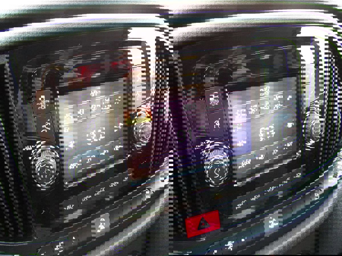 Used 2021 RAM ProMaster City Tradesman image 12