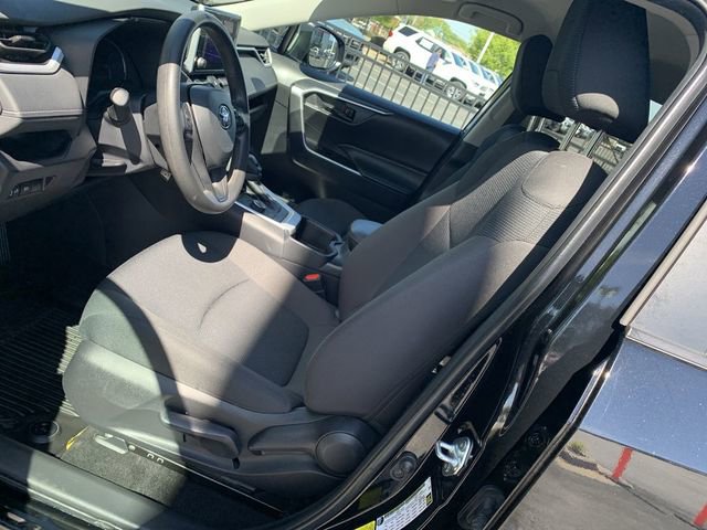 Certified 2024 Toyota RAV4 LE AWD/4WD image 18