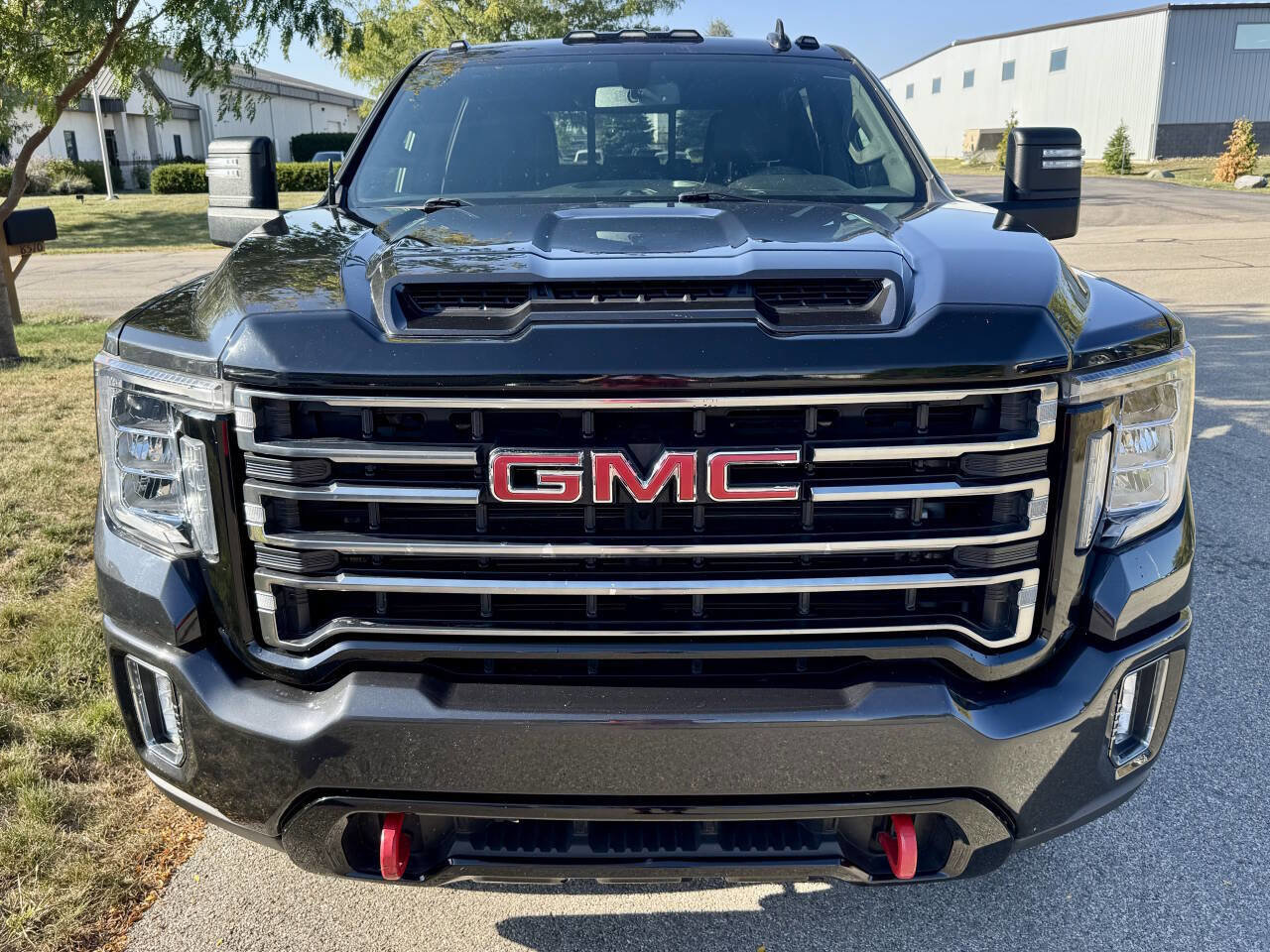 Used 2020 GMC Sierra 2500 AT4 w/ AT4 Preferred Package image 3