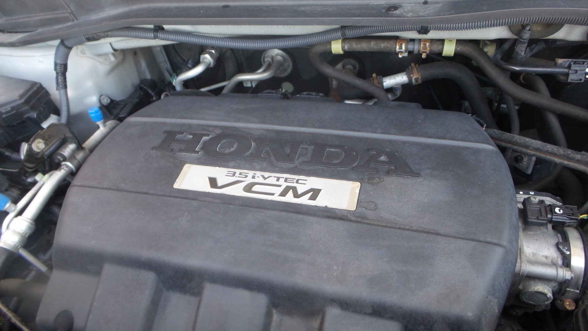 Used 2010 Honda Pilot Touring image 16