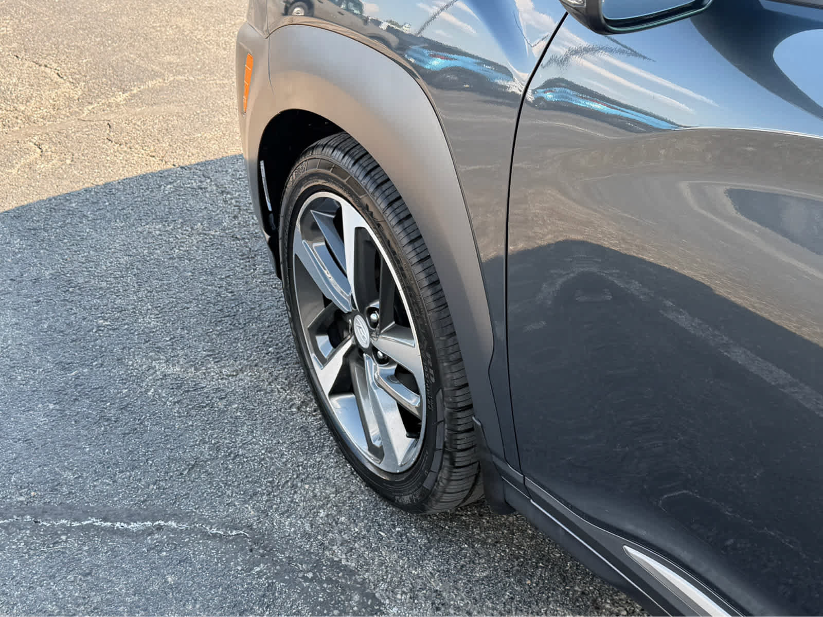 Used 2018 Hyundai Kona Limited AWD/4WD image 7