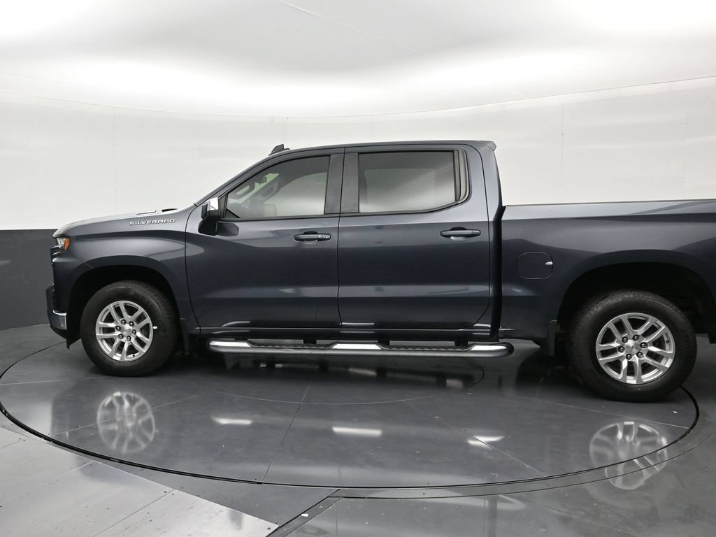 Used 2021 Chevrolet Silverado 1500 LT RWD image 2