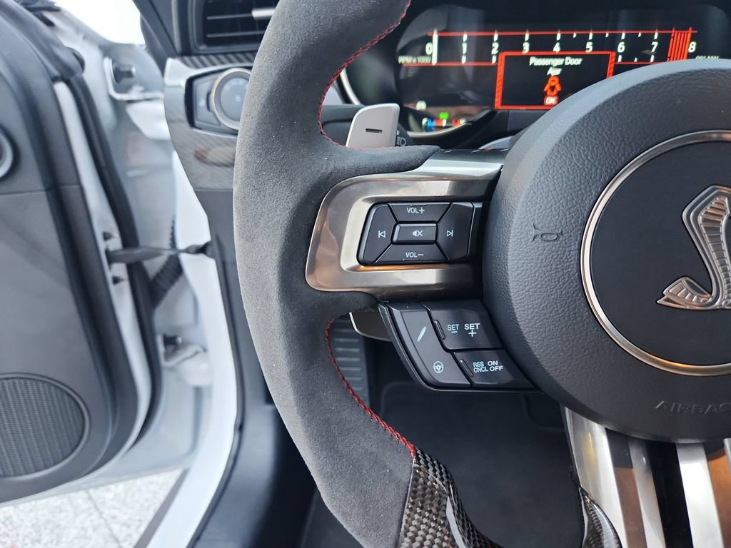 Used 2020 Ford Mustang Shelby GT500 w/ Technology Package RWD image 22