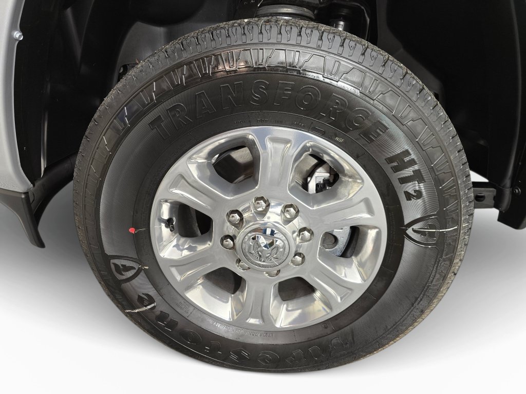 New 2026 RAM 3500 Big Horn AWD/4WD image 11