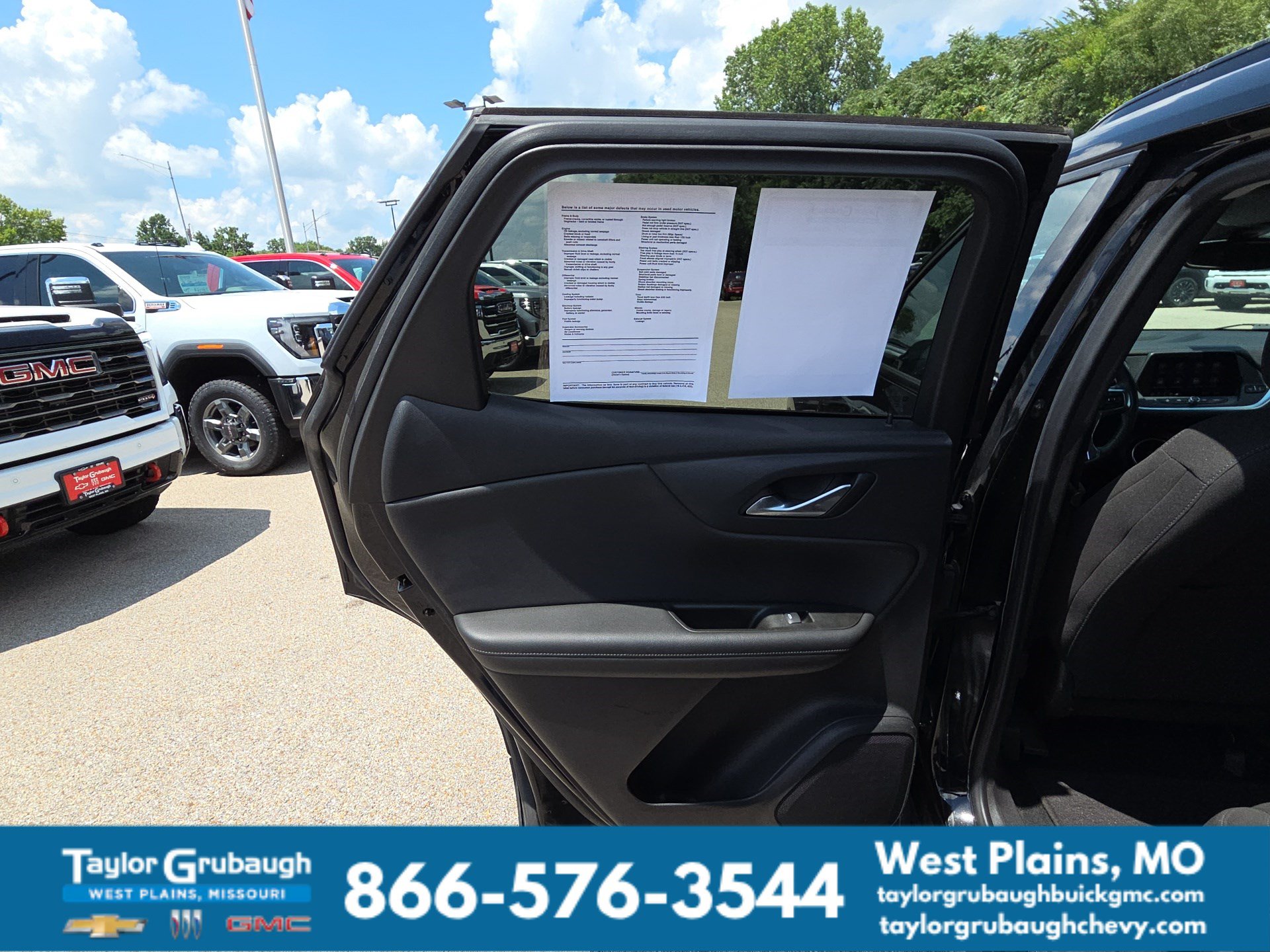 Used 2021 Chevrolet Blazer LT w/ Redline Edition AWD/4WD image 24