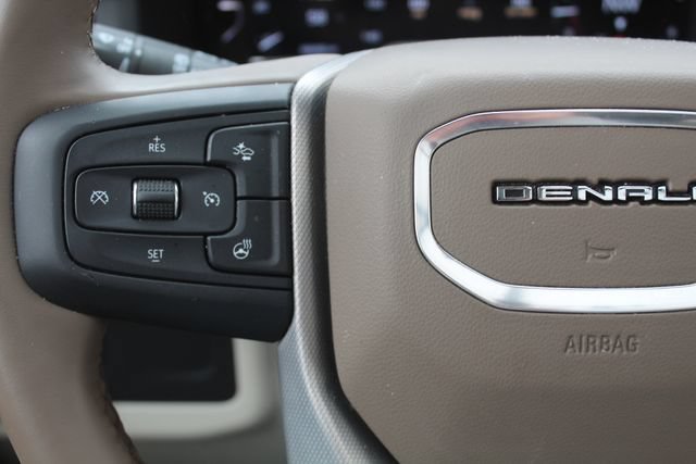 Used 2023 GMC Yukon Denali AWD/4WD image 24
