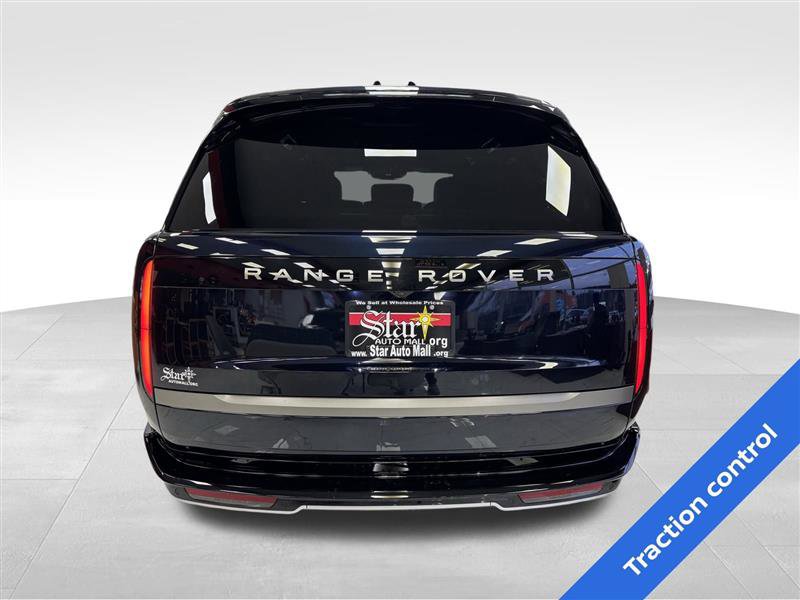 Used 2025 Land Rover Range Rover SE image 5