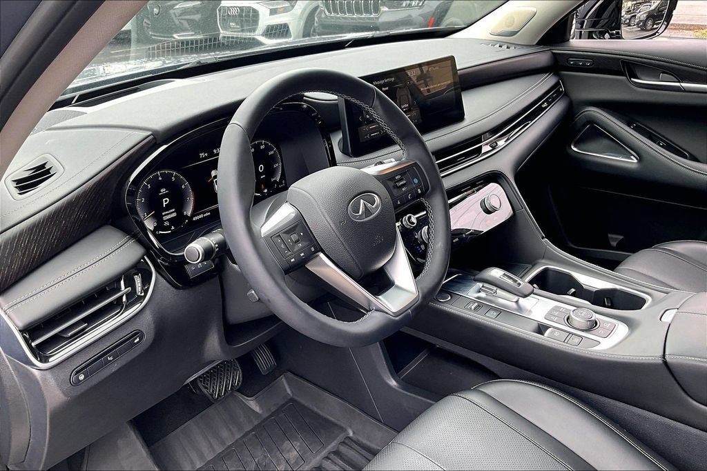 Certified 2023 INFINITI QX60 Sensory w/ Vision Package FWD image 17