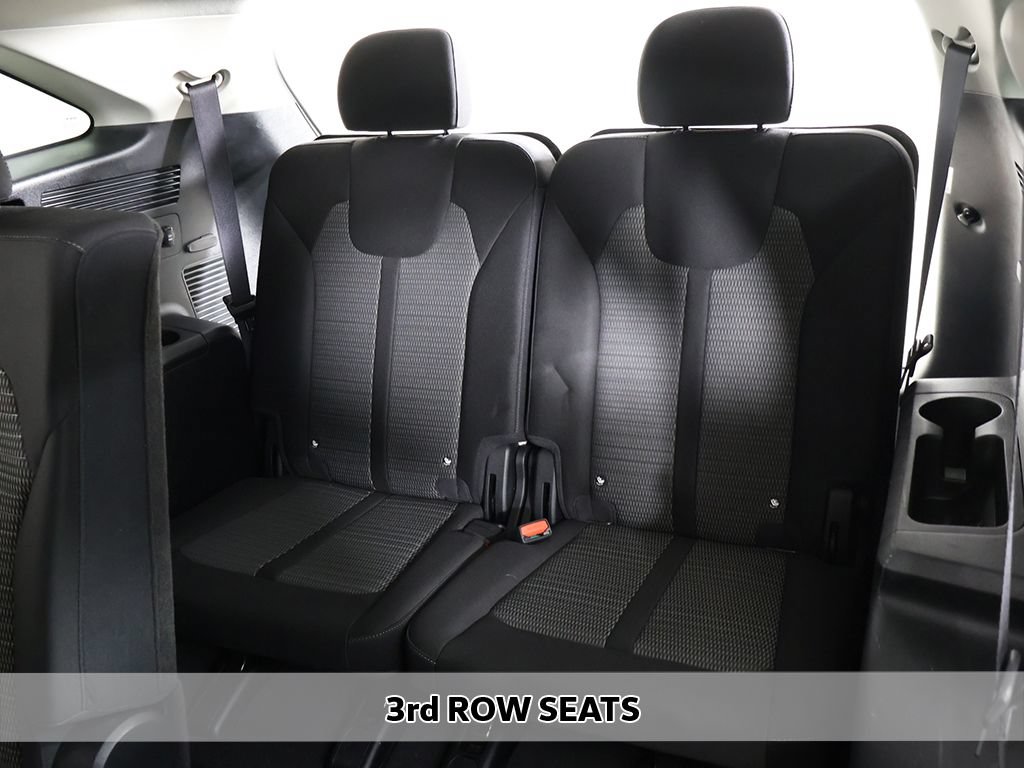 Certified 2024 Kia Sorento LX FWD image 6