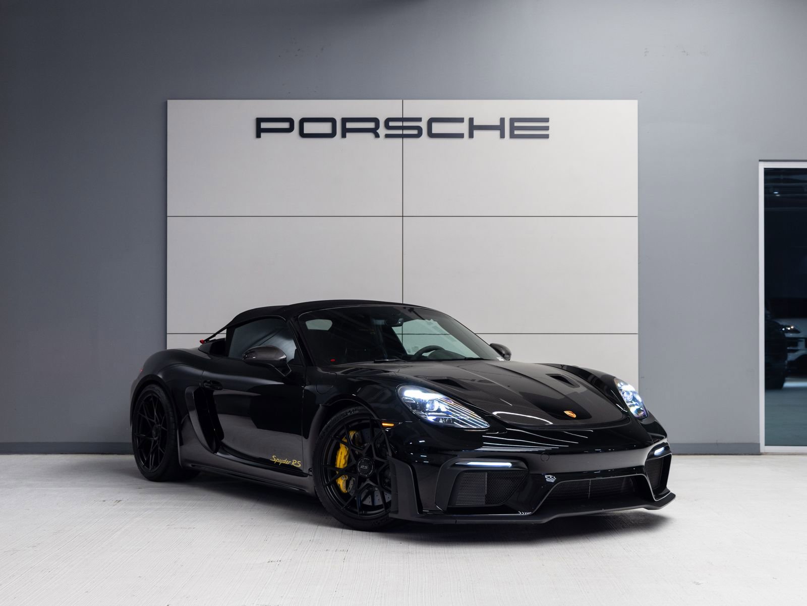 Certified 2025 Porsche 718 Boxster Spyder RS image 9