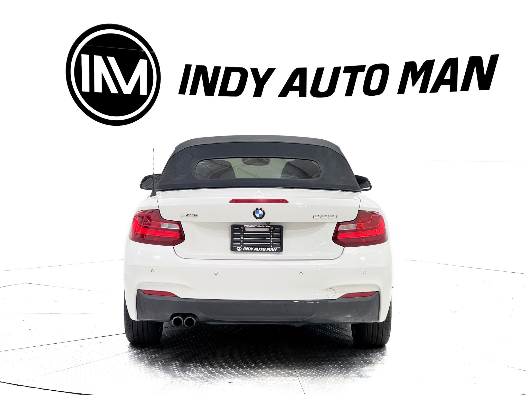 Used 2016 BMW 228i xDrive Convertible image 5