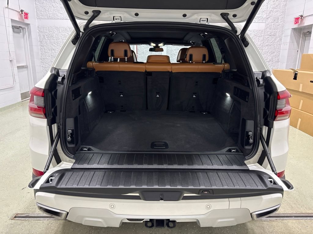 Used 2022 BMW X5 xDrive40i w/ Climate Comfort Package AWD/4WD image 38