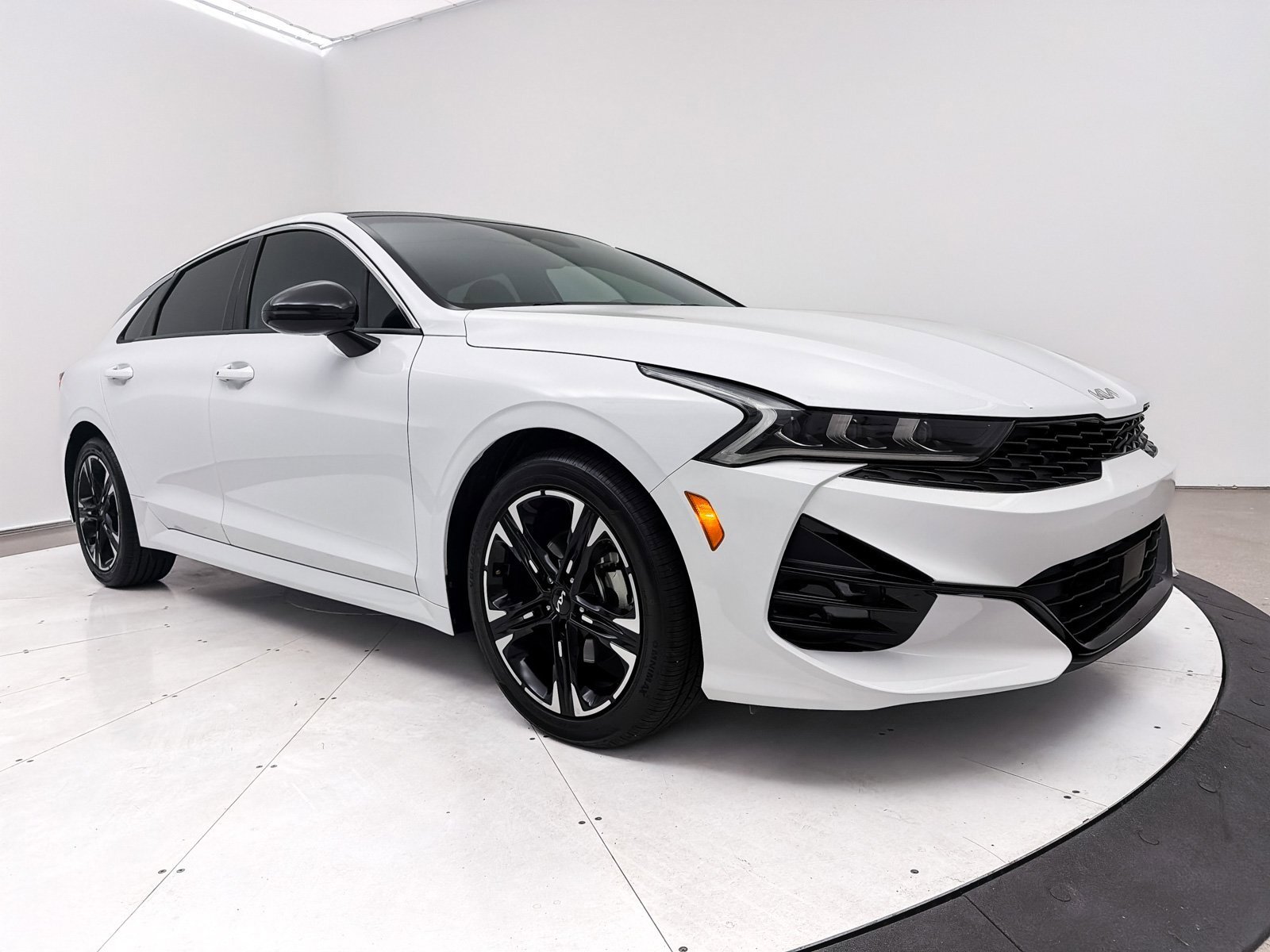 Used 2024 Kia K5 GT-Line image 12