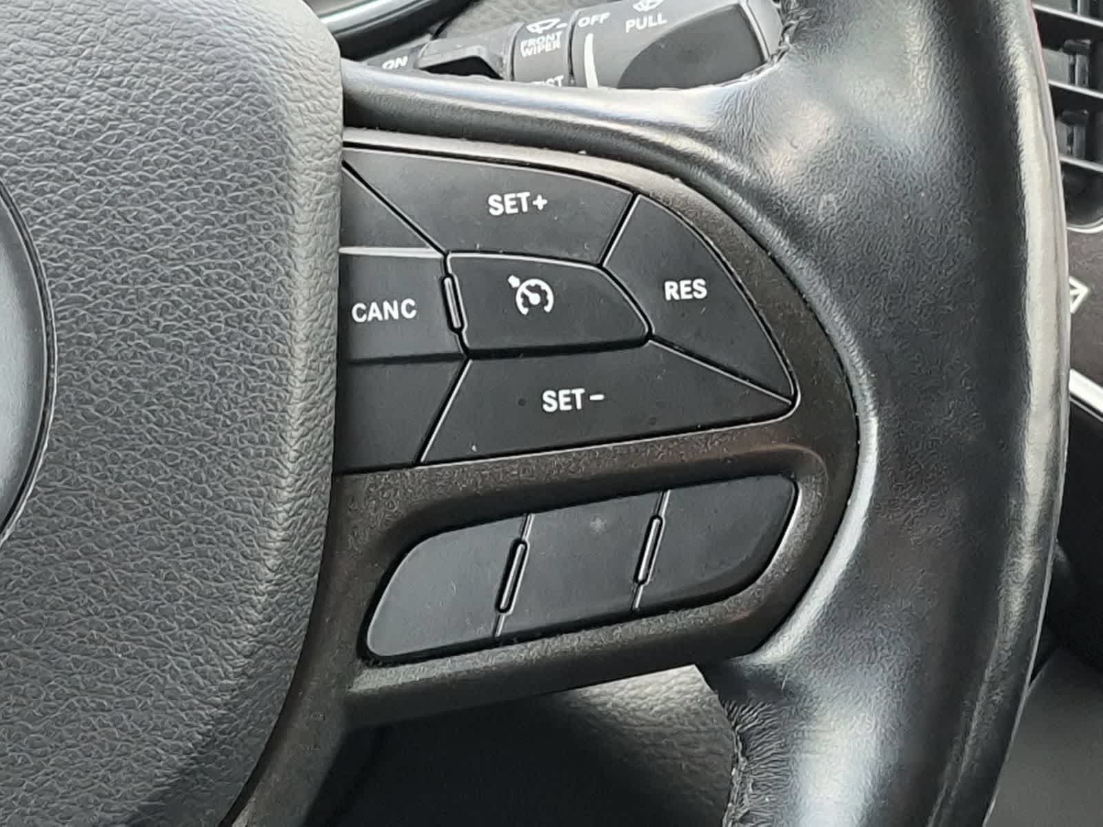 Used 2020 Jeep Cherokee Trailhawk w/ Cold Weather Group AWD/4WD image 24