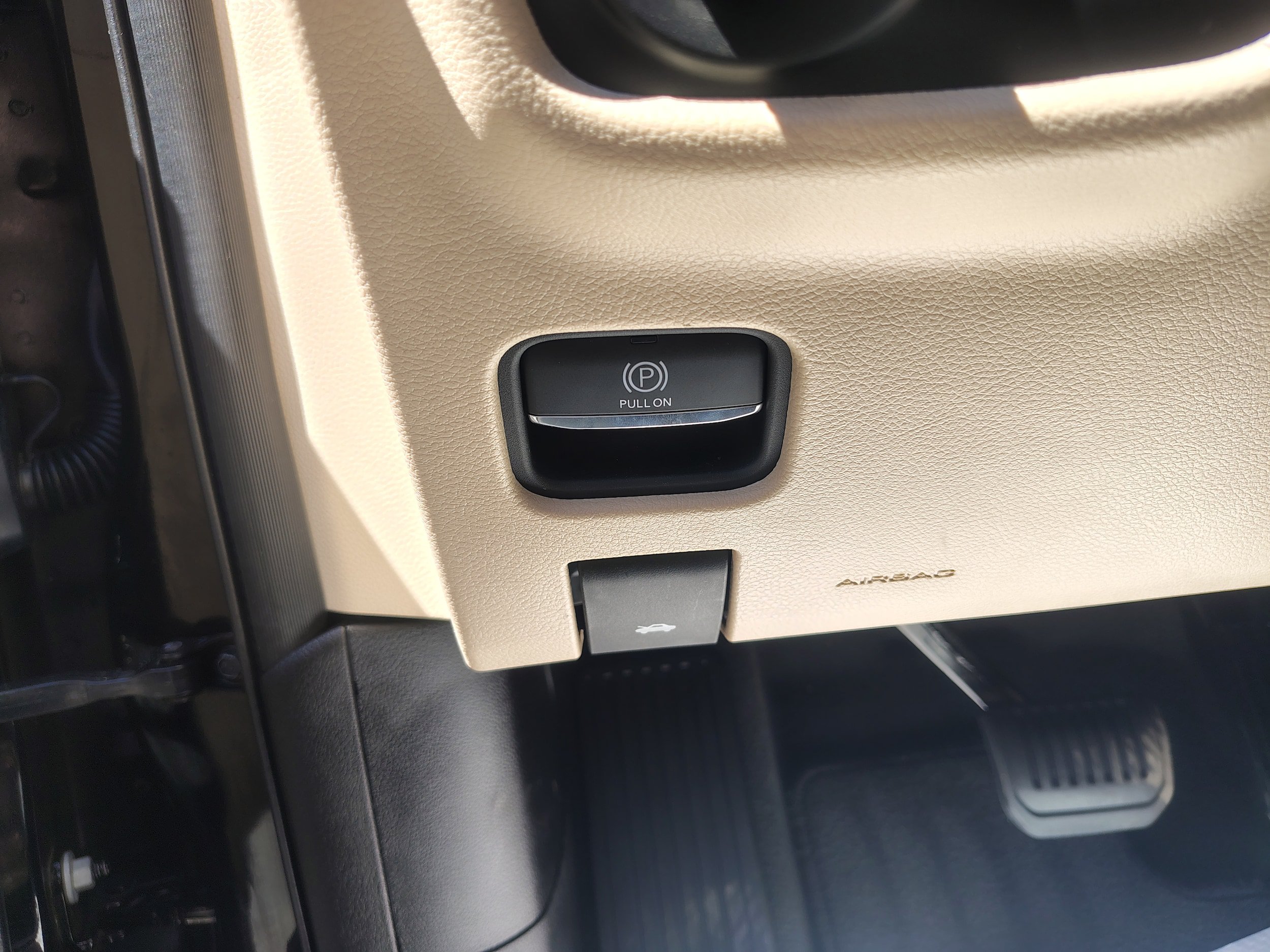 Certified 2024 Jeep Grand Cherokee Limited w/ Luxury Tech Group II AWD/4WD image 29