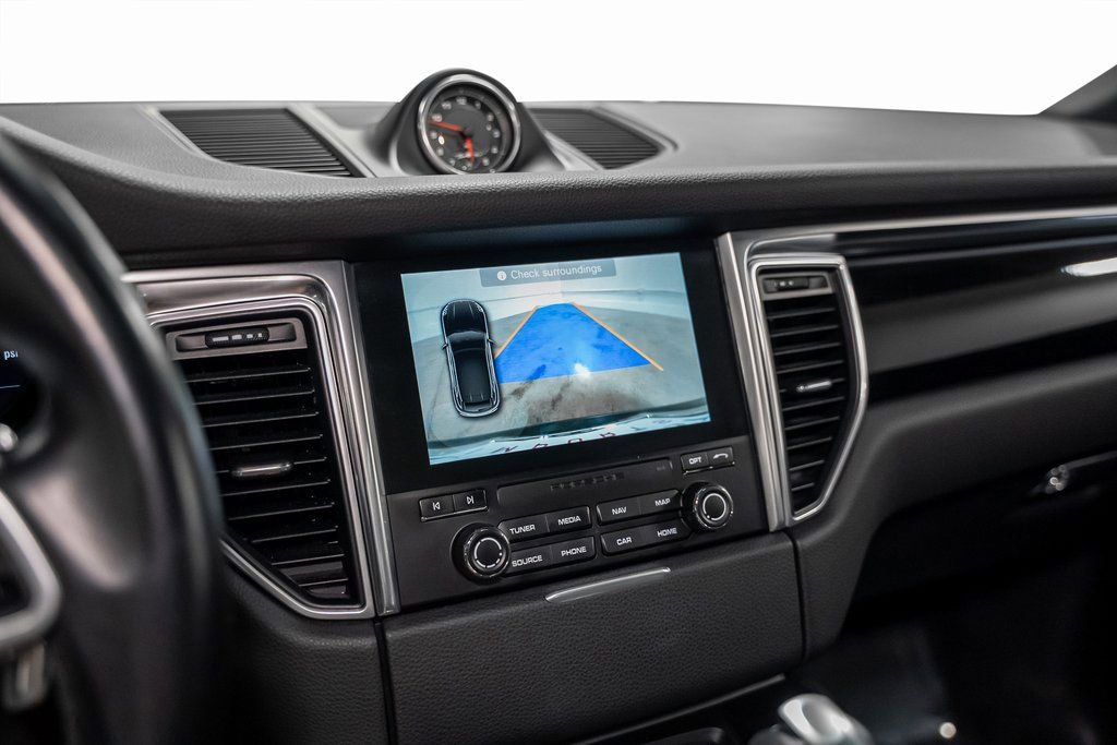 Used 2017 Porsche Macan image 47