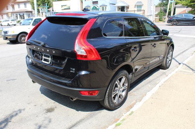 Used 2011 Volvo XC60 T6 image 5