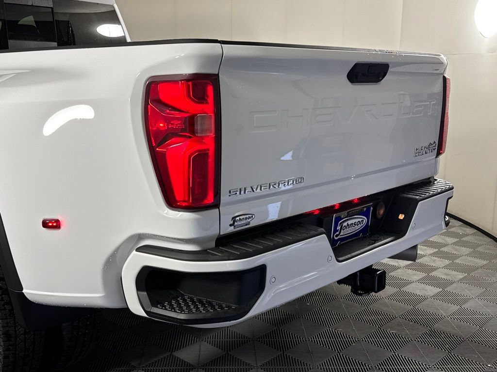 New 2026 Chevrolet Silverado 3500 High Country AWD/4WD image 40