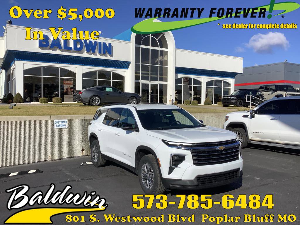 Used 2025 Chevrolet Traverse LT image 1