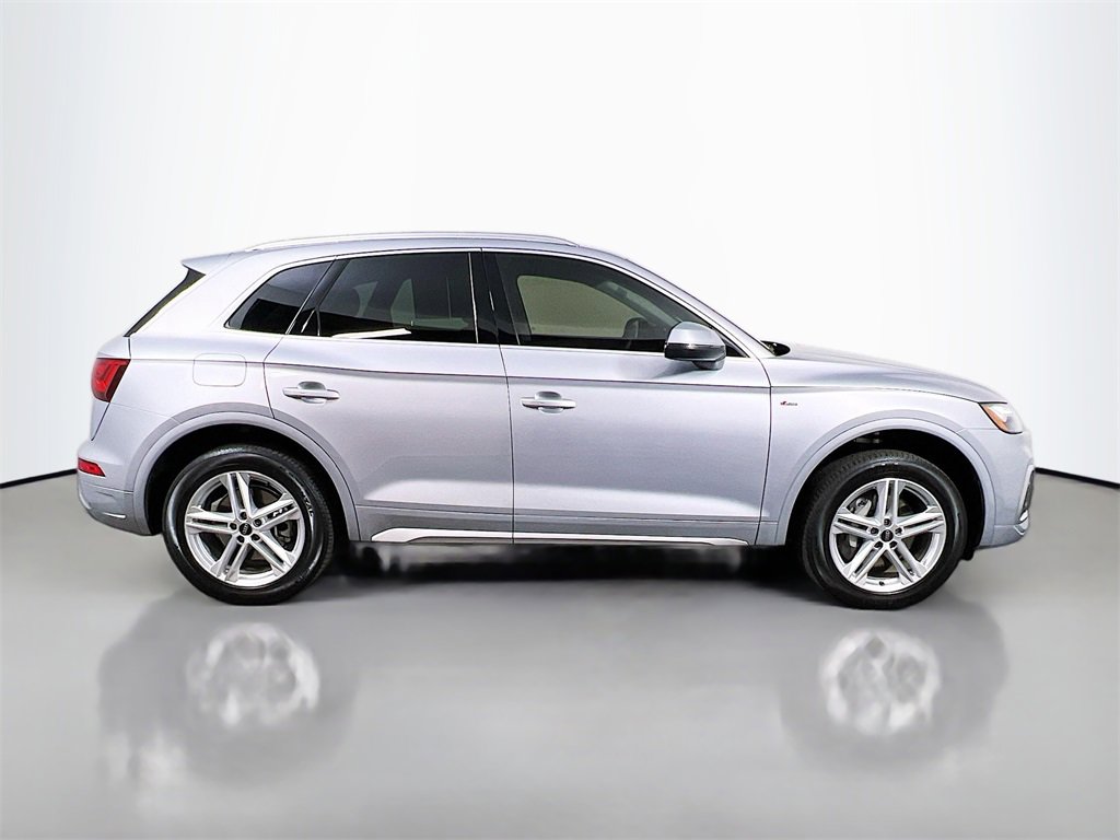 Used 2023 Audi Q5 e Premium Plus w/ Premium Plus Package image 8