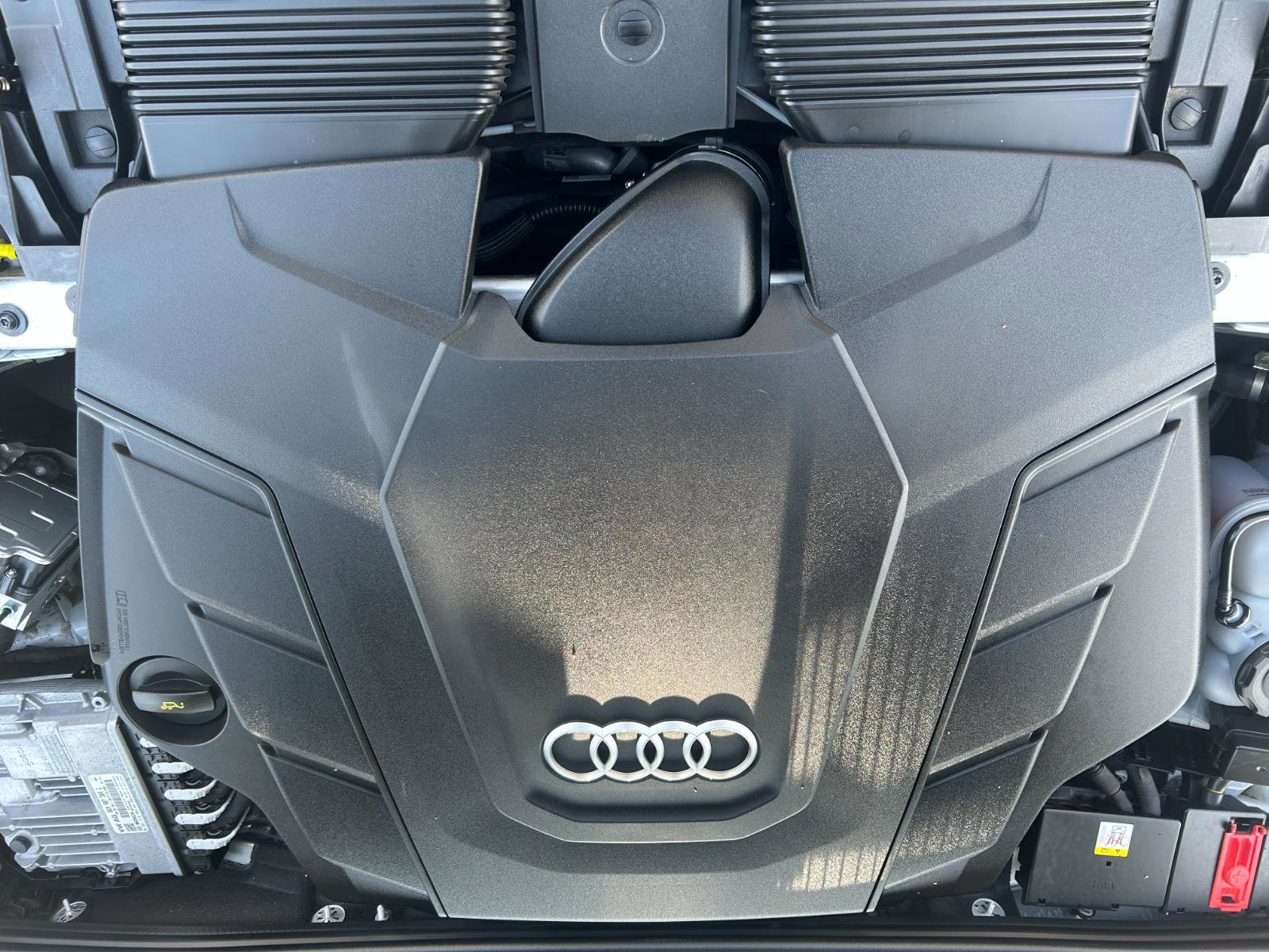 Certified 2023 Audi Q8 Premium Plus w/ Premium Plus Package image 24