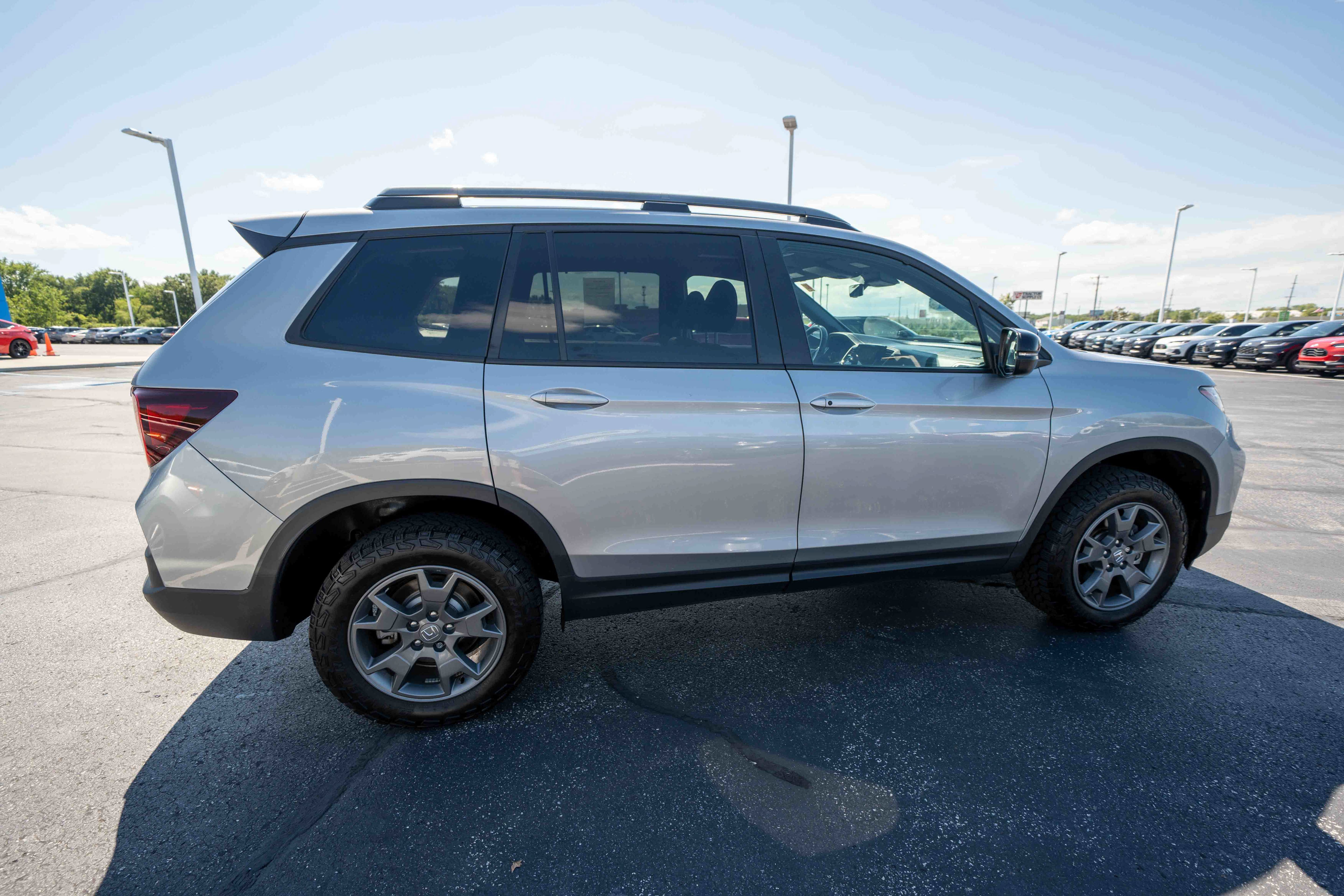 Certified 2025 Honda Passport TrailSport image 6