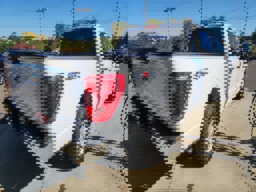 Used 2021 Ford F150 XLT image 7