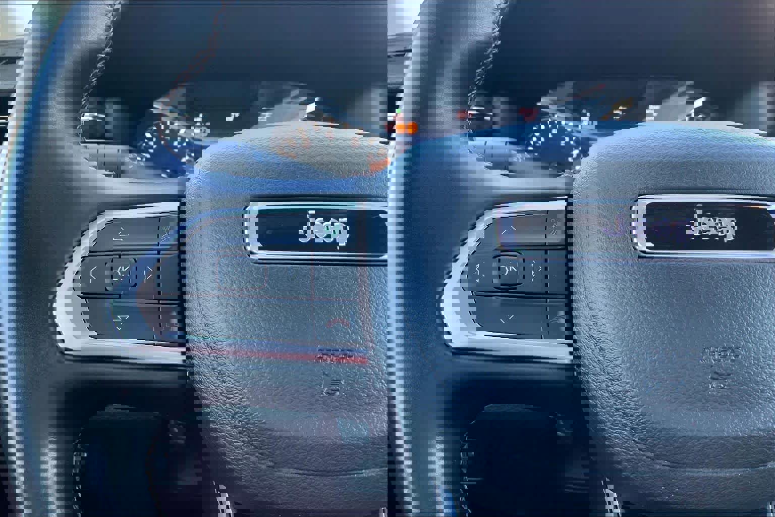 Used 2022 Jeep Compass Limited image 23