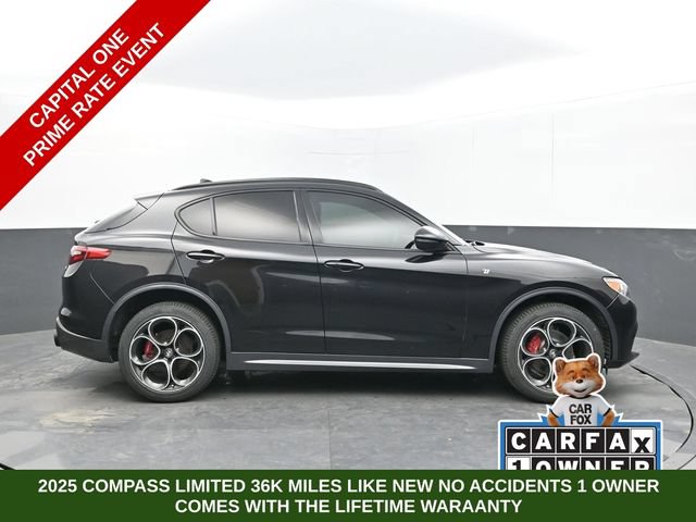 Used 2022 Alfa Romeo Stelvio Ti w/ Active Assist Plus Package AWD/4WD image 8