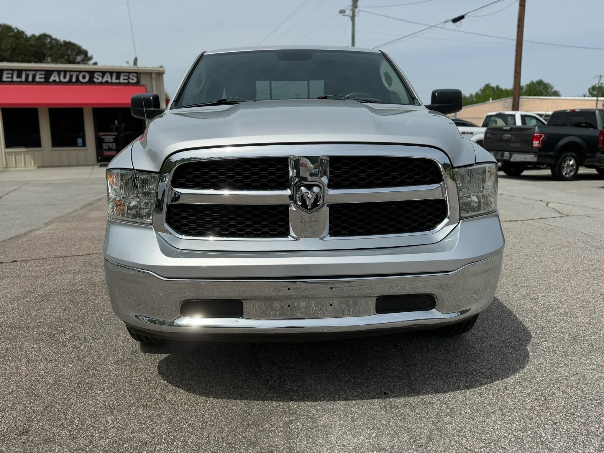 Used 2014 RAM 1500 Classic SLT image 4