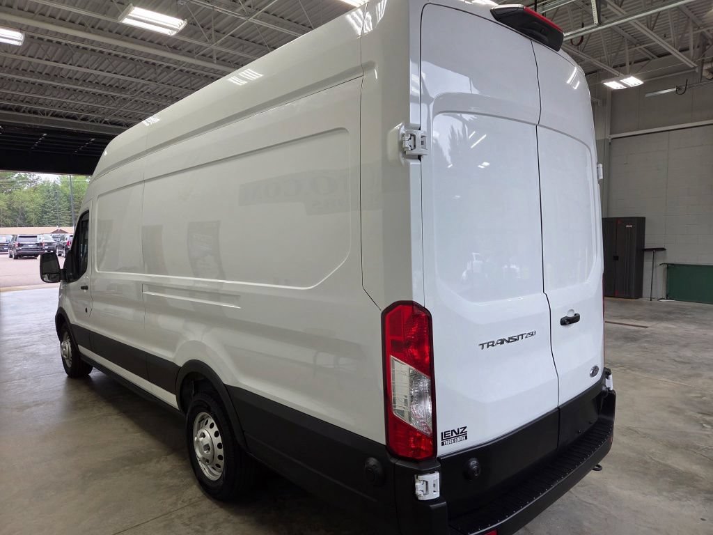 Used 2024 Ford Transit 250 148 High Roof Extended AWD w/ Load Area Protection Package image 6