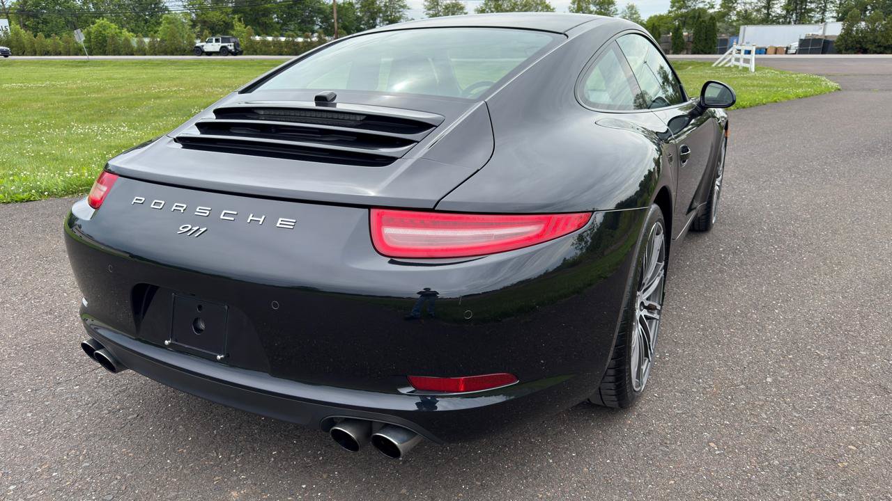 Used 2016 Porsche 911 Carrera Black Edition RWD image 19
