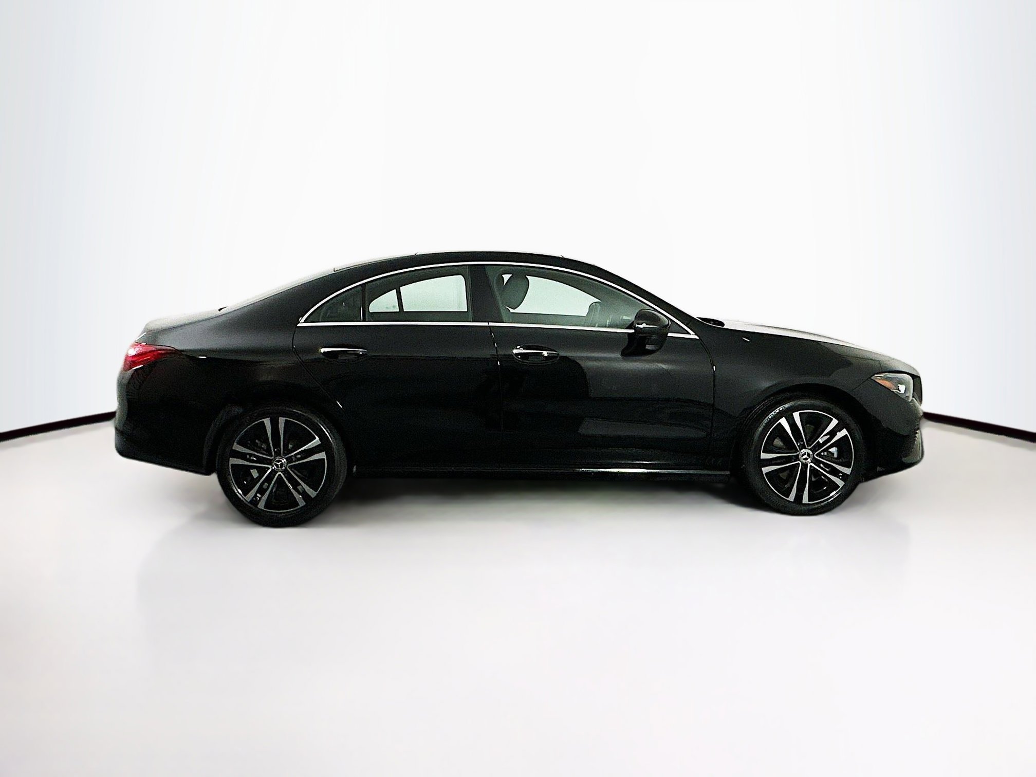 Used 2025 Mercedes-Benz CLA 250 image 10
