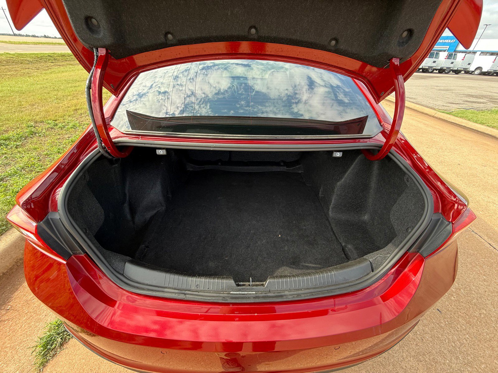 Used 2025 Chevrolet Malibu RS image 16