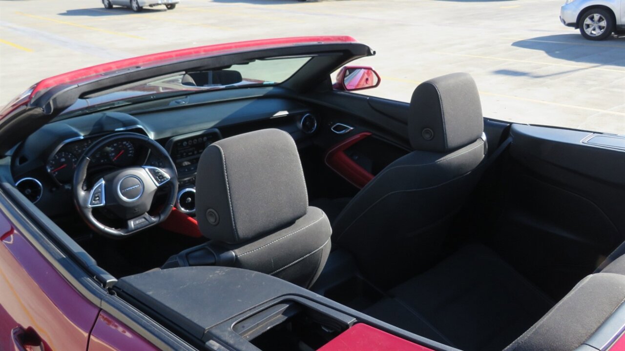 Used 2017 Chevrolet Camaro SS RWD image 26