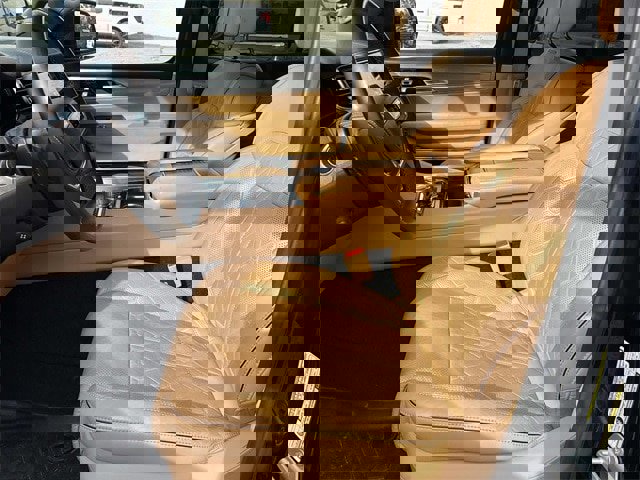 Used 2023 Jeep Grand Wagoneer L Series III image 11