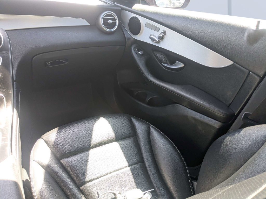 Used 2020 Mercedes-Benz GLC 300 image 22