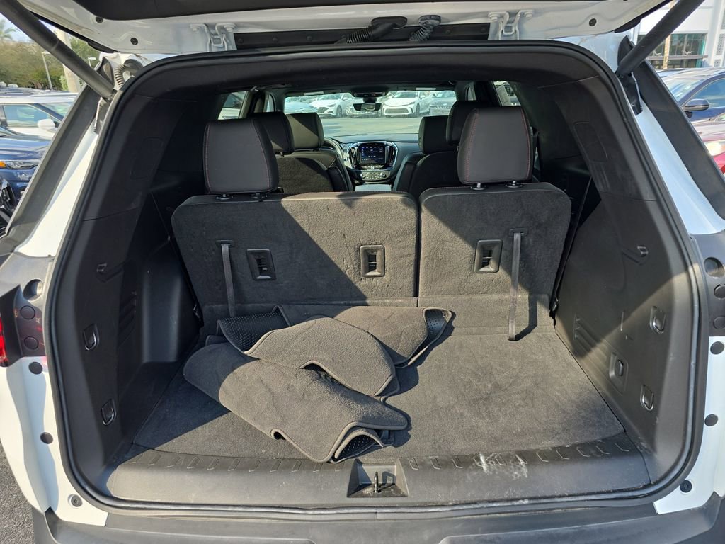 Used 2023 Chevrolet Traverse RS image 7