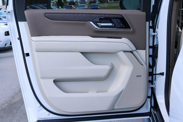 New 2026 GMC Yukon XL Denali image 9