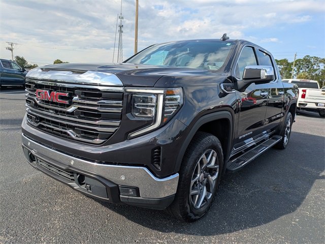 Used 2023 GMC Sierra 1500 SLT w/ SLT Premium Plus Package image 7