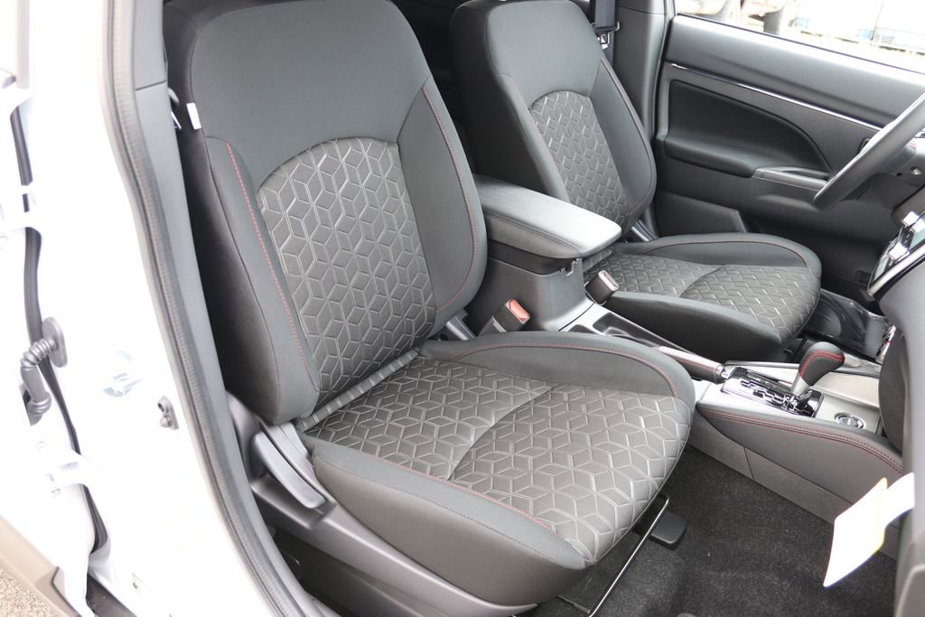 New 2026 Mitsubishi Outlander Sport AWD image 18