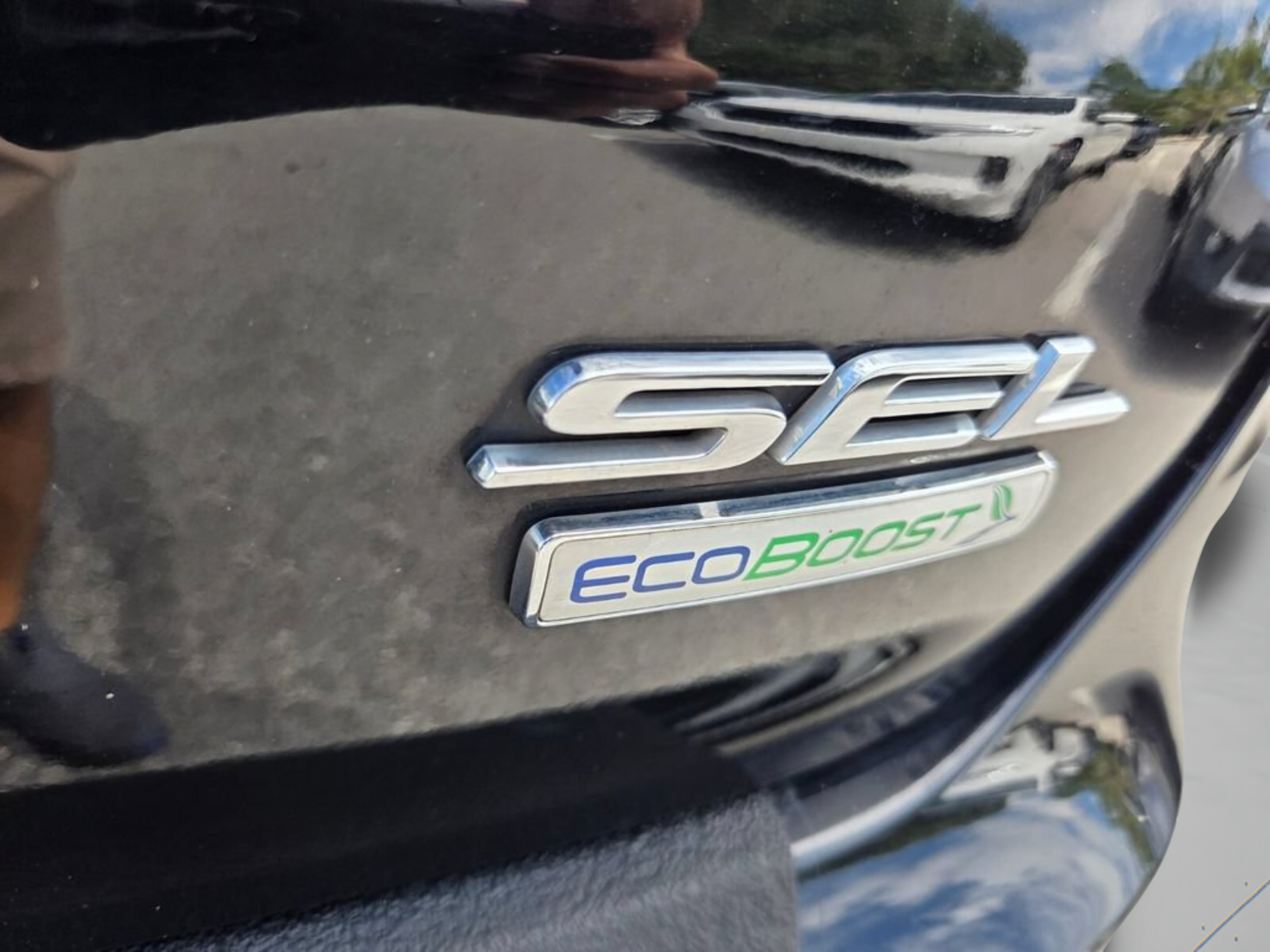 Used 2019 Ford Edge SEL w/ Equipment Group 201A FWD image 32