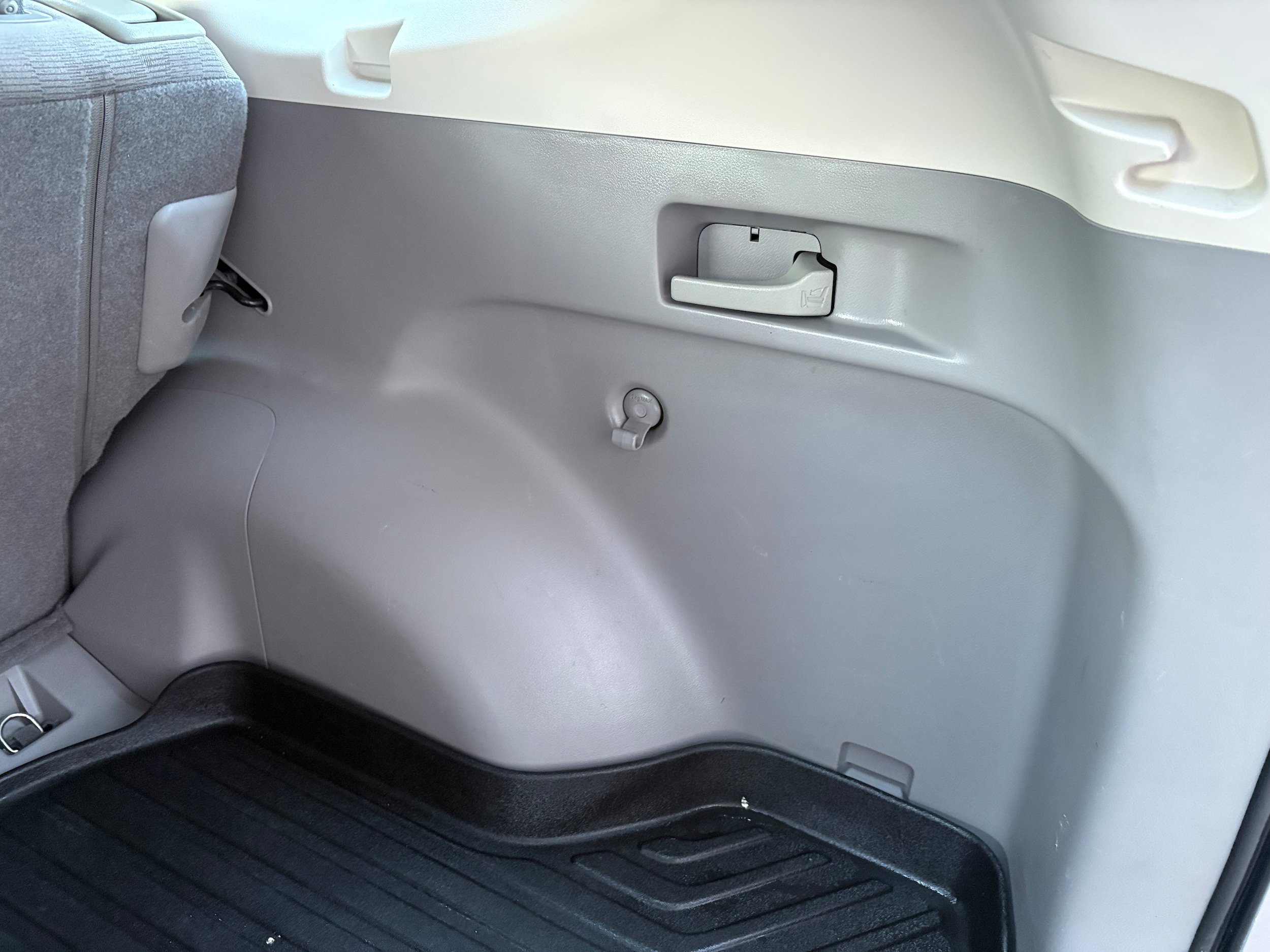 Used 2014 Honda CR-V LX image 19