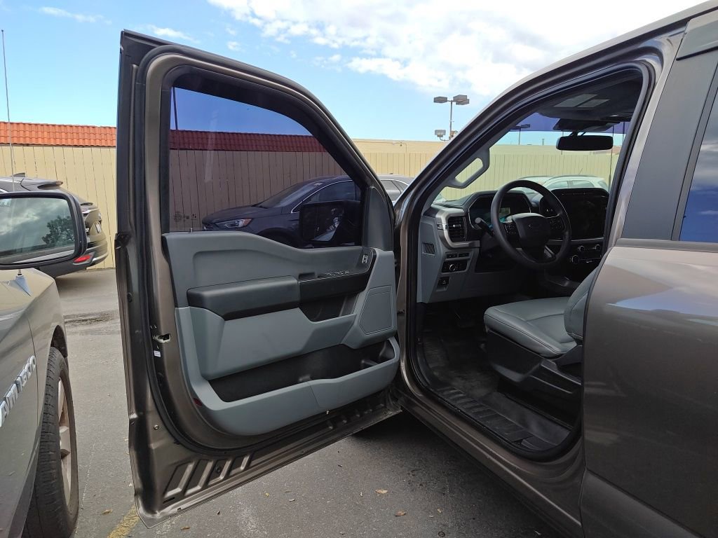 Certified 2023 Ford F150 Lightning Pro w/ Tow Technology Package image 6