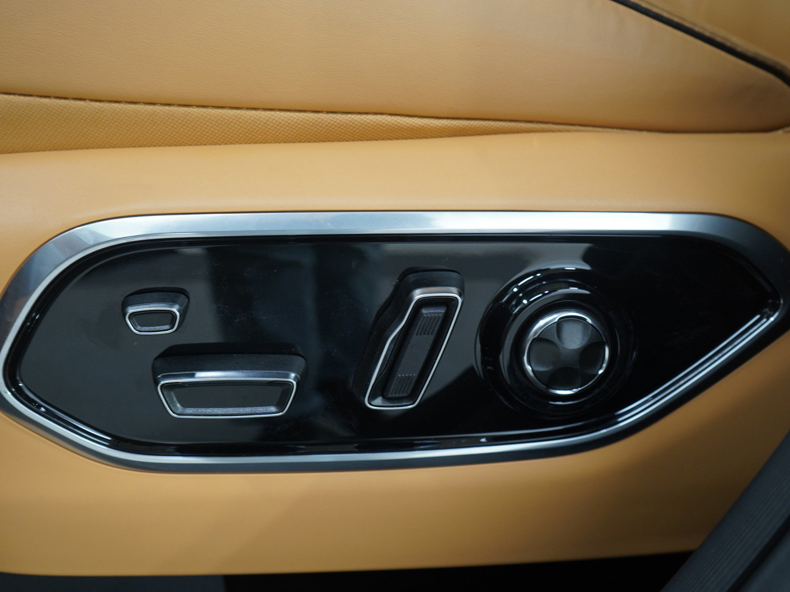 Used 2023 Jeep Grand Cherokee L Summit image 30