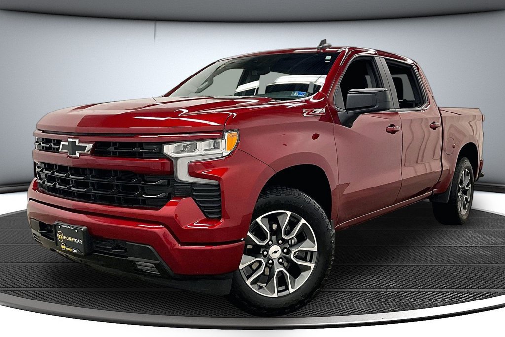 Used 2023 Chevrolet Silverado 1500 RST AWD/4WD image 3